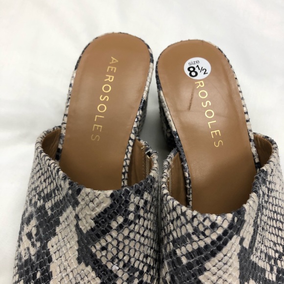 Aerosoles snake embossed mule slides 7.5 WIDE - Picture 9 of 12